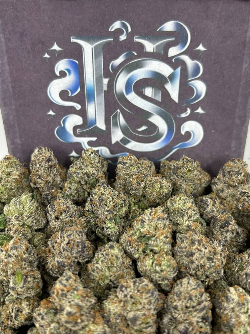 Buy Lucky Charmz Strain Online